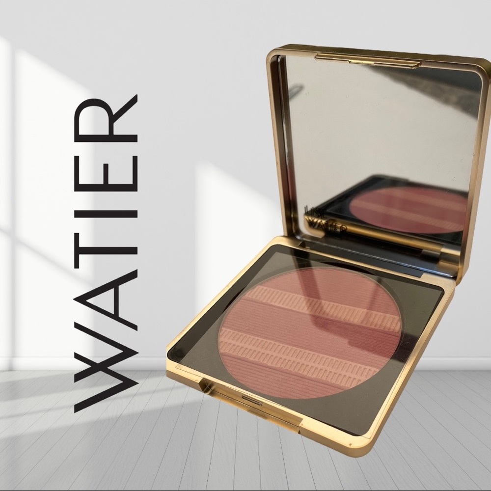 Blush Compact - Radiant Pink and Gold From Italy
